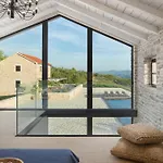 Villa Bas De Bas
