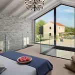 Villa Bas De Bas *
